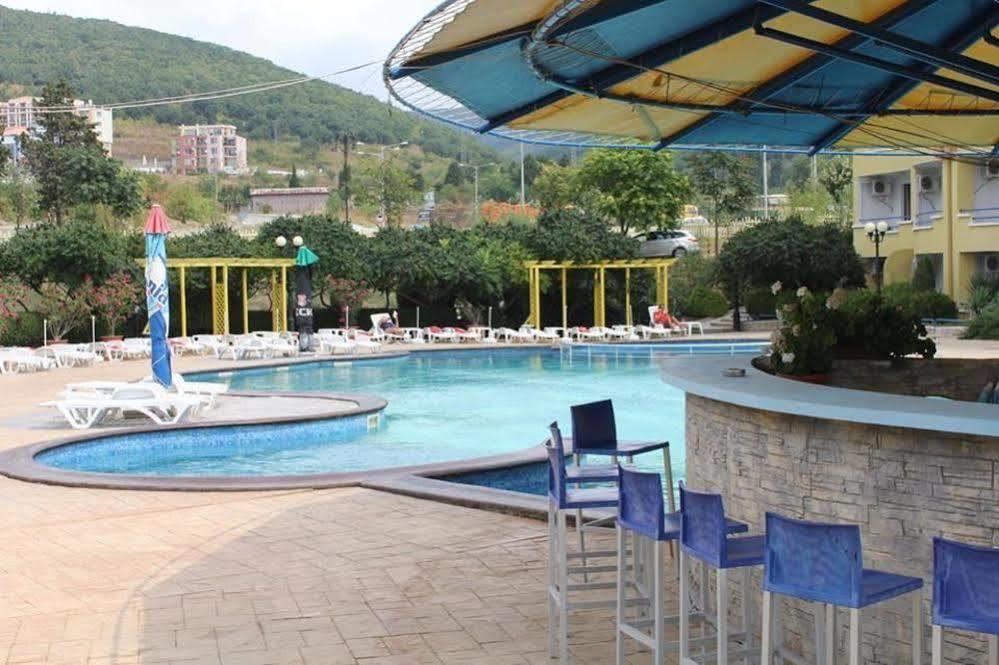 Siana Hotel Sveti Vlas Eksteriør bilde